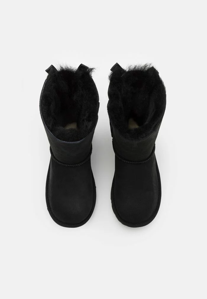 UGG BAILEY BOW - Boots - Black - Image 4