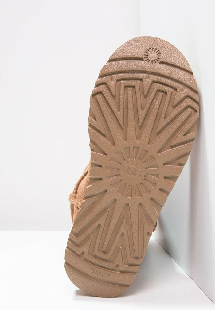 UGG BAILEY BOW - Classic Ankle Boots - Chestnut - Image 5