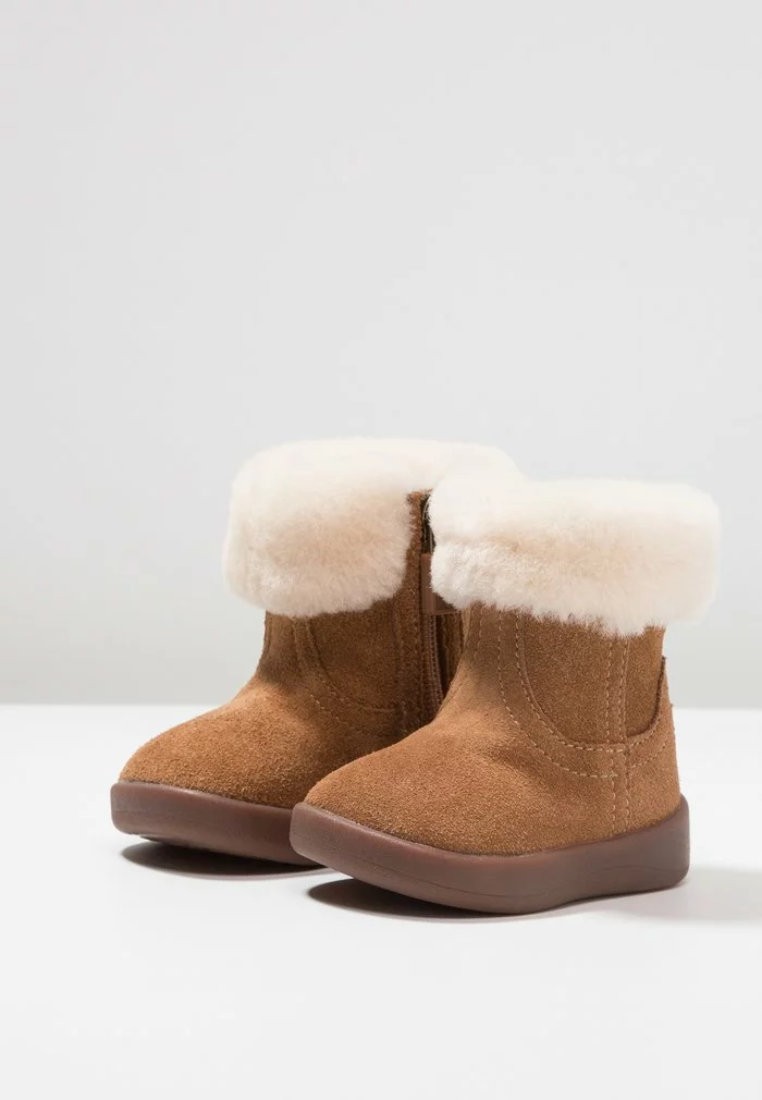 UGG JORIE - Classic Ankle Boots - Chestnut - Image 4