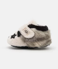 UGG BIXBEE PANDA STUFFIE UNISEX - First Shoes - Black