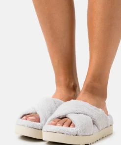UGG CROSS SLIDE VEGAN - Slippers - Metal Grey
