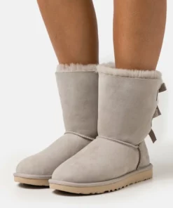 UGG BAILEY BOW - Classic Ankle Boots - Light Grey