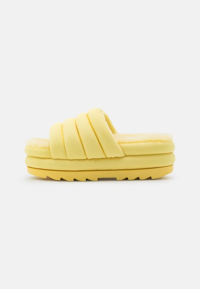 UGG MAXI SLIDE - Slippers - Banana Pudding - Image 2