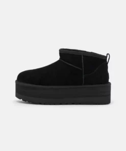 UGG CLASSIC ULTRA MINI PLATFORM - Platform Ankle Boots - Black