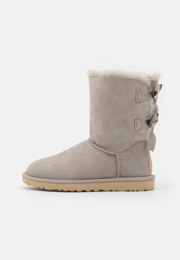 UGG BAILEY BOW - Classic Ankle Boots - Light Grey - Image 2