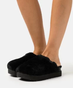 UGG FUZZ SUGAR SLIDE - Slippers - Black