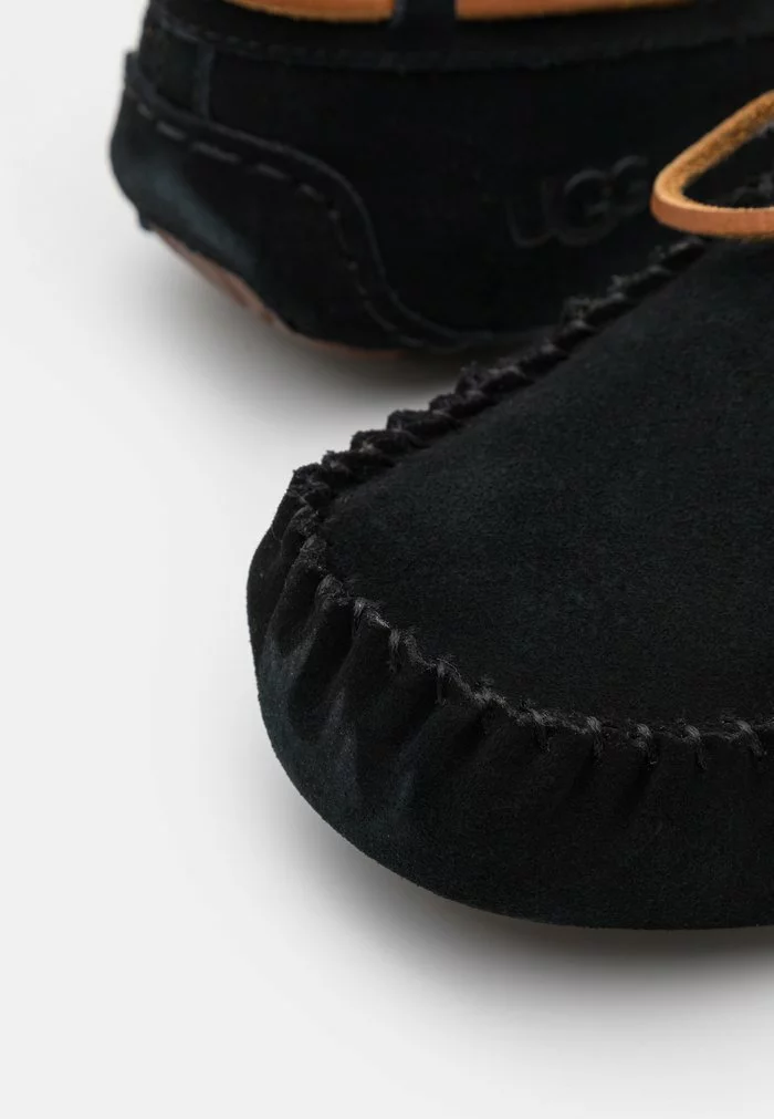 UGG DAKOTA - Slippers - Black - Image 7