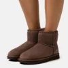 UGG CLASSIC MINI - Classic Ankle Boots - Burnt Cedar