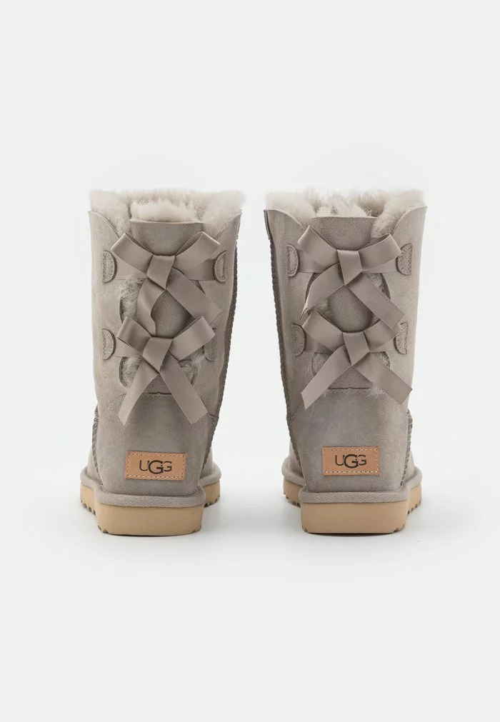 UGG BAILEY BOW - Classic Ankle Boots - Light Grey - Image 4