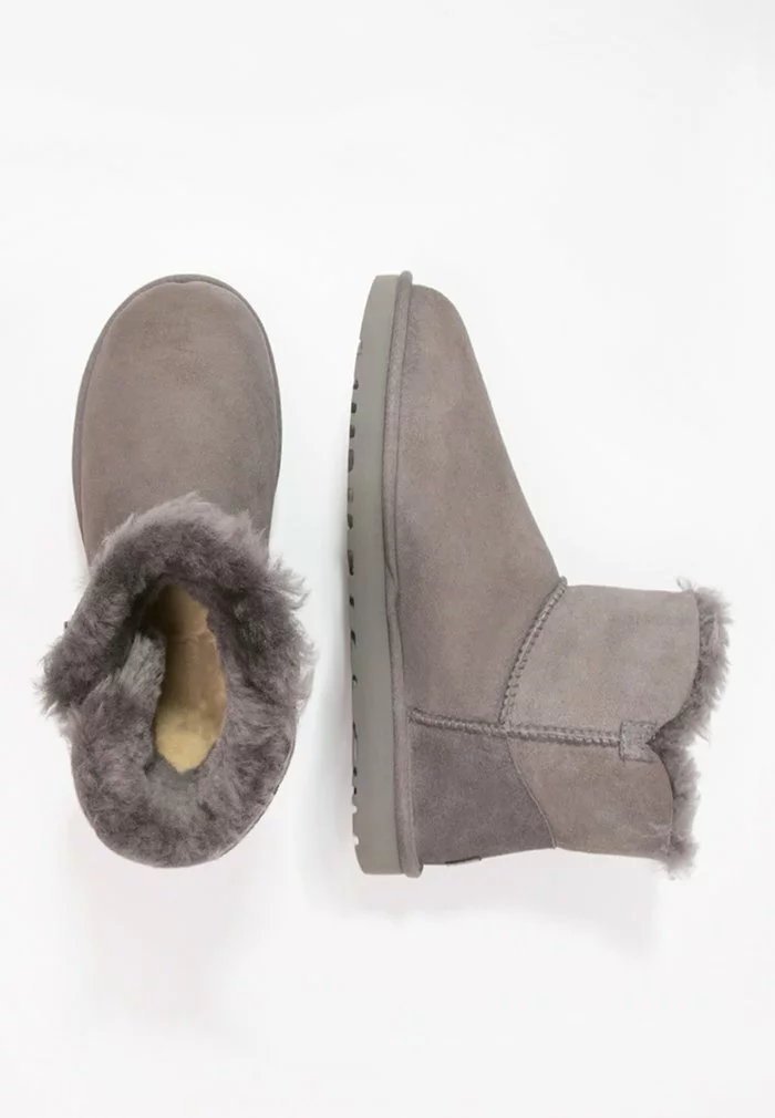 UGG MINI BAILEY BUTTON - Ankle Boots - Grey - Image 2
