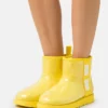 UGG CLASSIC CLEAR MINI - Wellies - Canary