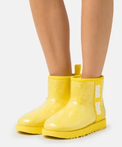 UGG CLASSIC CLEAR MINI - Wellies - Canary