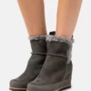 UGG MALVELLA - Wedge Ankle Boots - Charcoal
