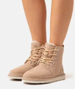 UGG NEUMEL HIGH HERITAGE - Winter Boots - Sand