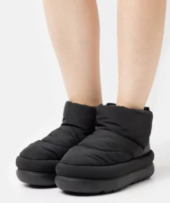 UGG CLASSIC MAXI MINI - Winter Boots - Black