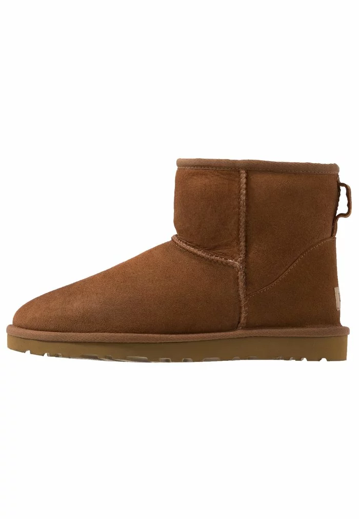 UGG CLASSIC MINI - Classic Ankle Boots - Chestnut