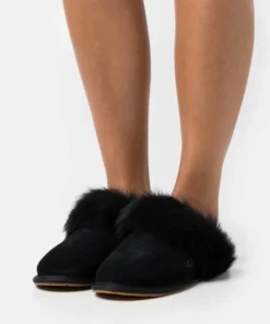 UGG SCUFF SIS - Slippers - Black