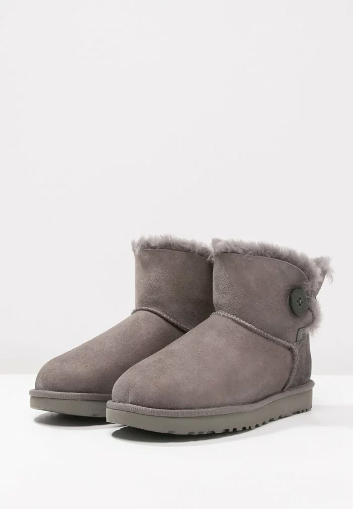 UGG MINI BAILEY BUTTON - Ankle Boots - Grey - Image 3