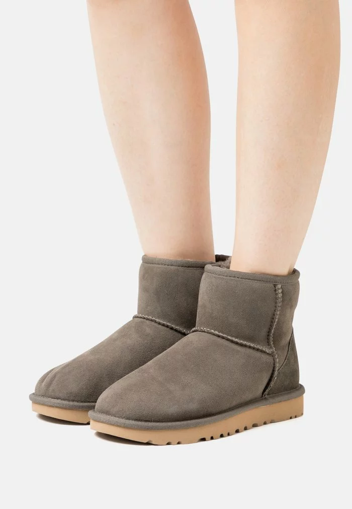 UGG CLASSIC MINI - Classic Ankle Boots - Slate