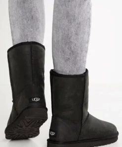 UGG CLASSIC - Winter Boots - Black