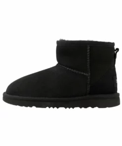 UGG CLASSIC MINI II - Classic Ankle Boots - Black