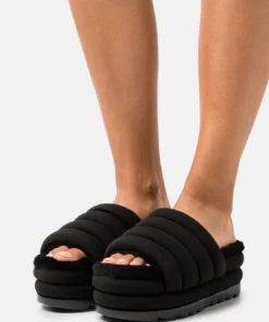 UGG MAXI SLIDE - Slippers - Black