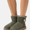 UGG MINI BAILEY BUTTON - Ankle Boots - Forest Night