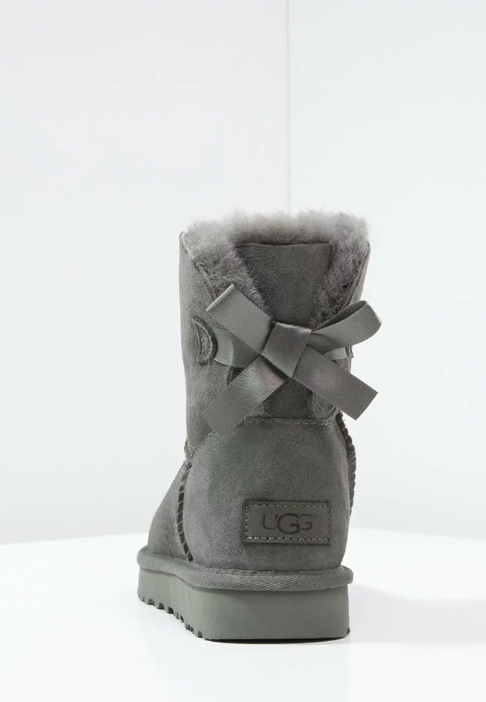 UGG MINI BAILEY BOW - Classic Ankle Boots - Grey - Image 5
