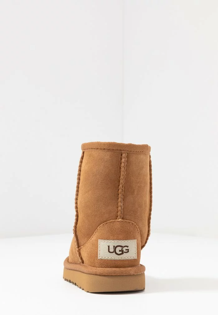 UGG CLASSIC II - Winter Boots - Chestnut - Image 5